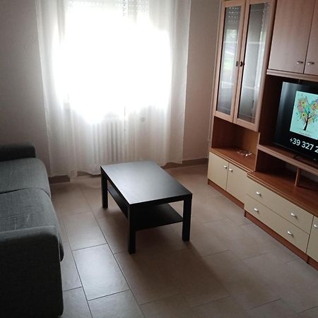 "Casa Sofia" Appartamento Raffalda Zona Clinica Piacenza Dış mekan fotoğraf